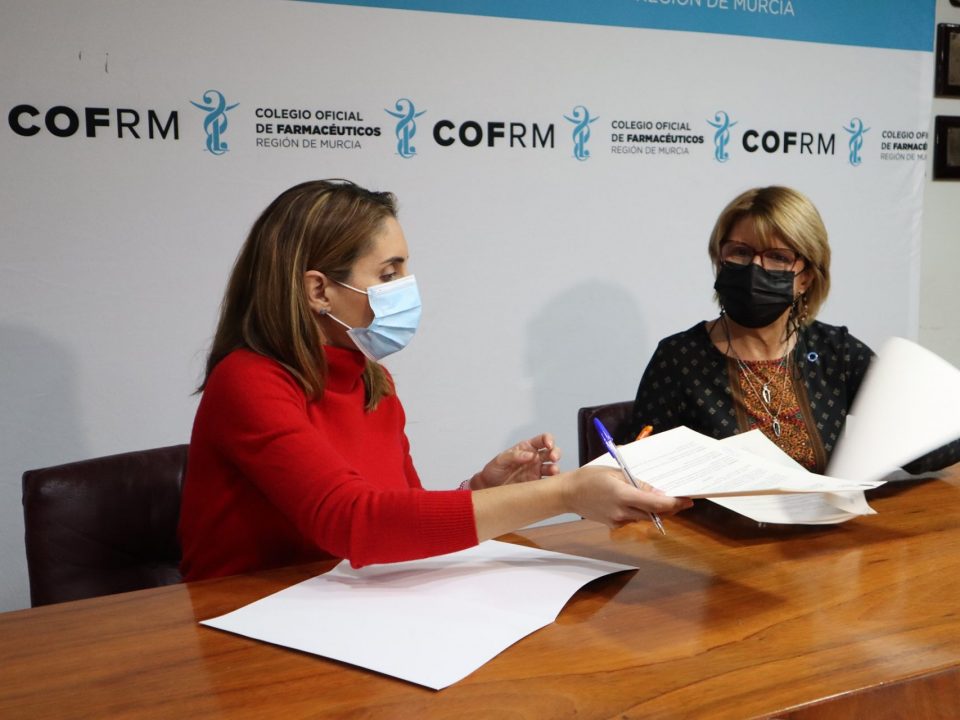 El COFRM y la Asociacion Murciana para el Cuidado de la Diabetes ADIRMU firman un convenio de colaboracion para mejorar la calidad de vida de las personas diabeticas 1