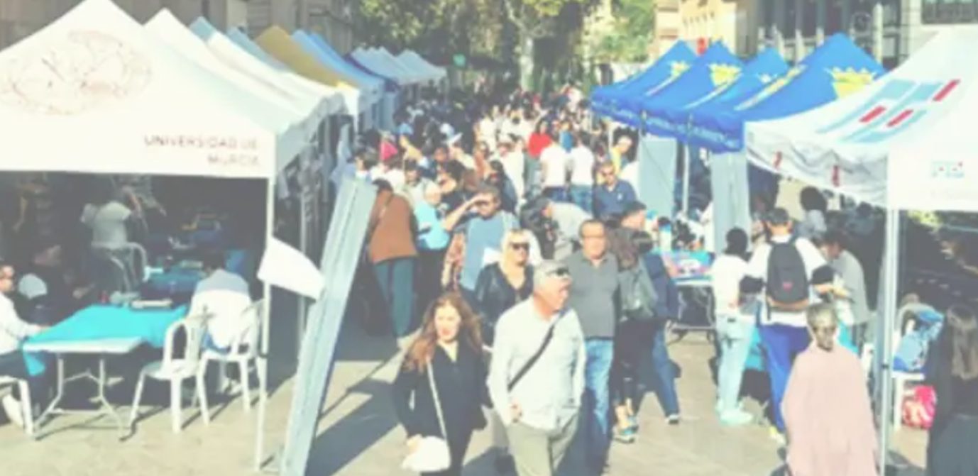 La Plaza de Santo Domingo se convierte en epicentro de la salud por el Día Mundial de la Diabetes
