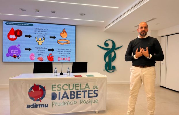 La Escuela de Diabetes Prudencio Rosique aborda los cribados de la Diabetes Tipo 1 en el Colegio de Farmacéuticos de Murcia