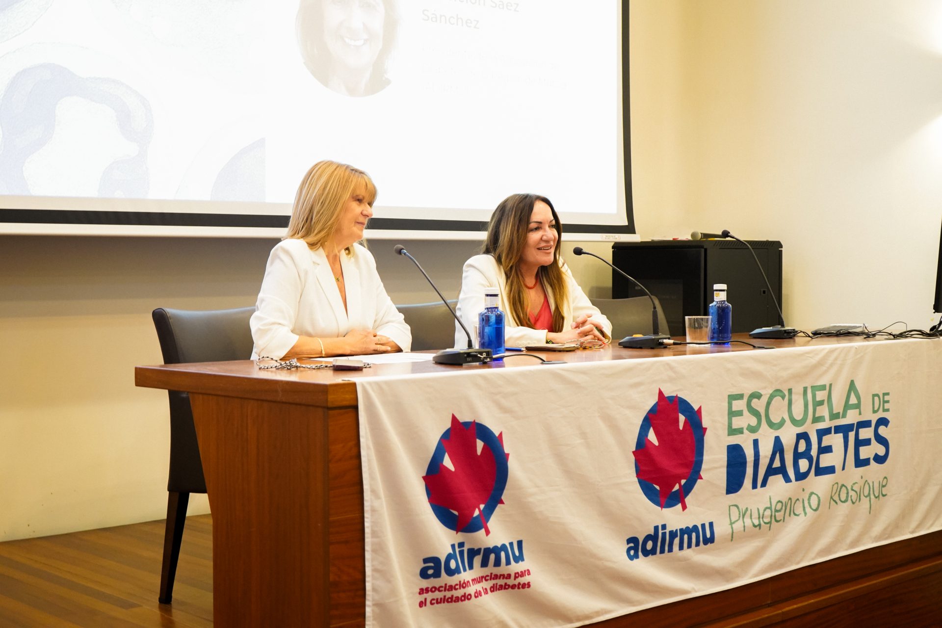 Murcia reúne a expertos en el V Ciclo de Investigación y Ciencia en Diabetes con avances clave en tratamiento y prevención